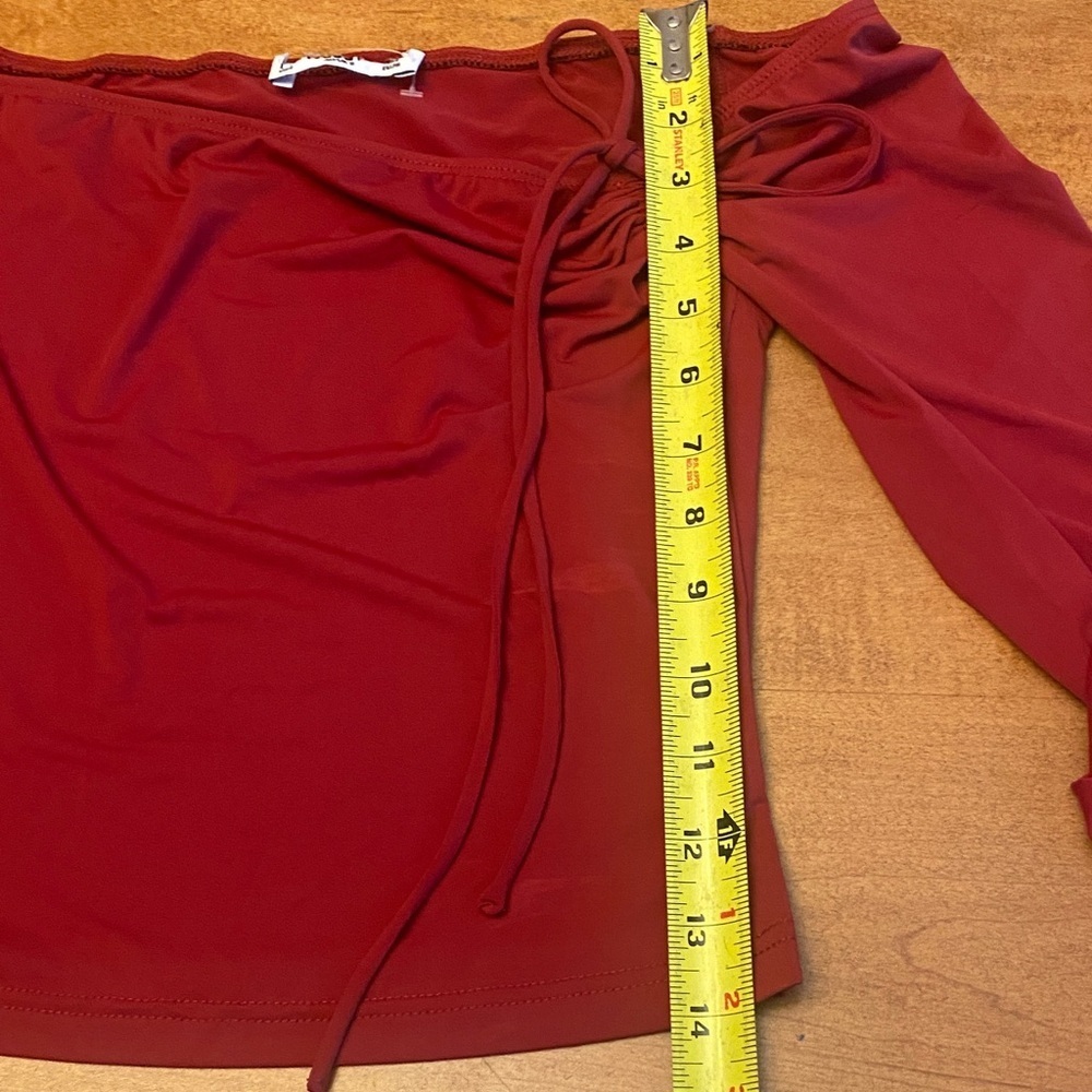 Princess Polly Wine Red Off-Shoulder Crop Top - Picture 5 of 6